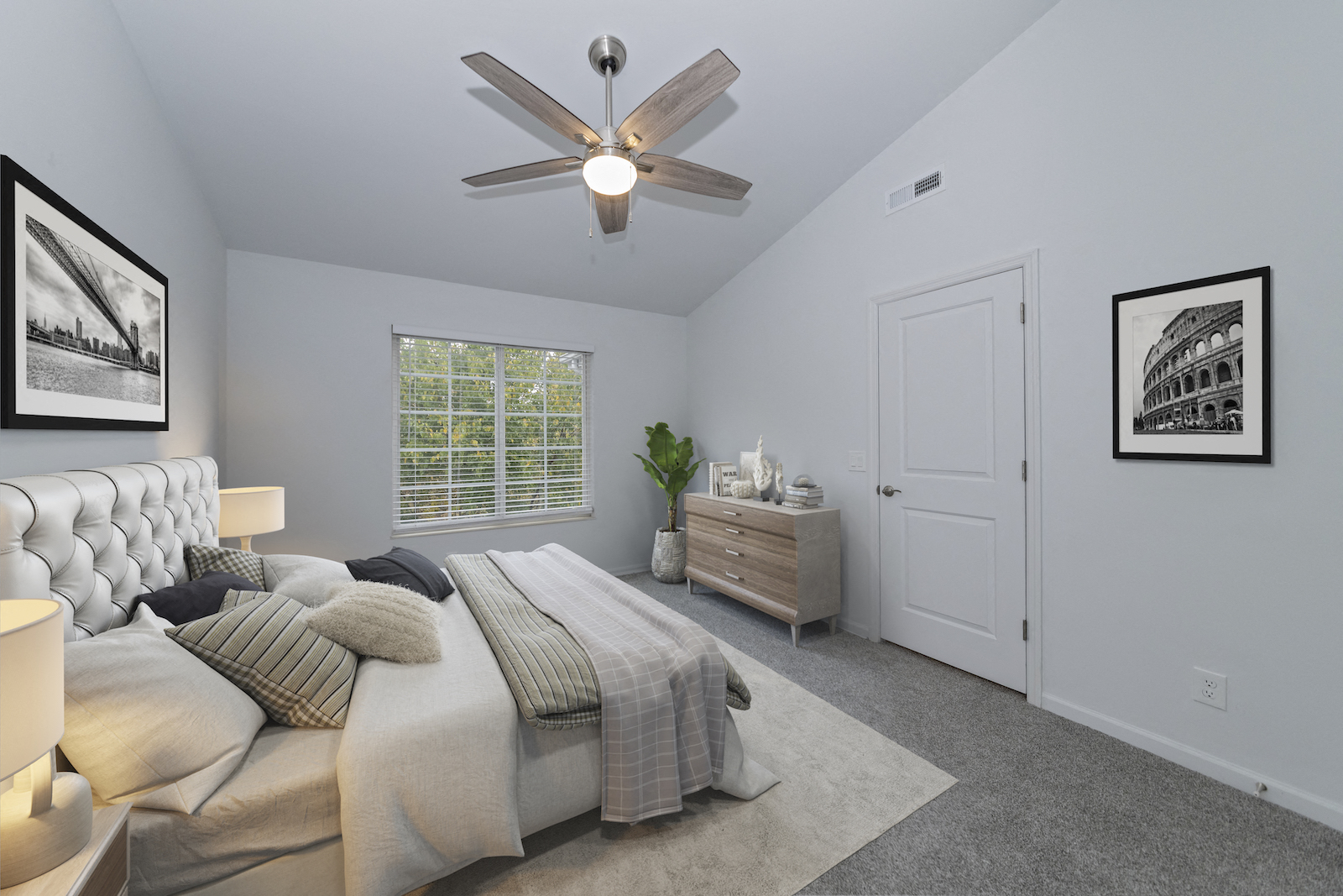 Ivy Hills Place Apartments in Cincinnati, OH